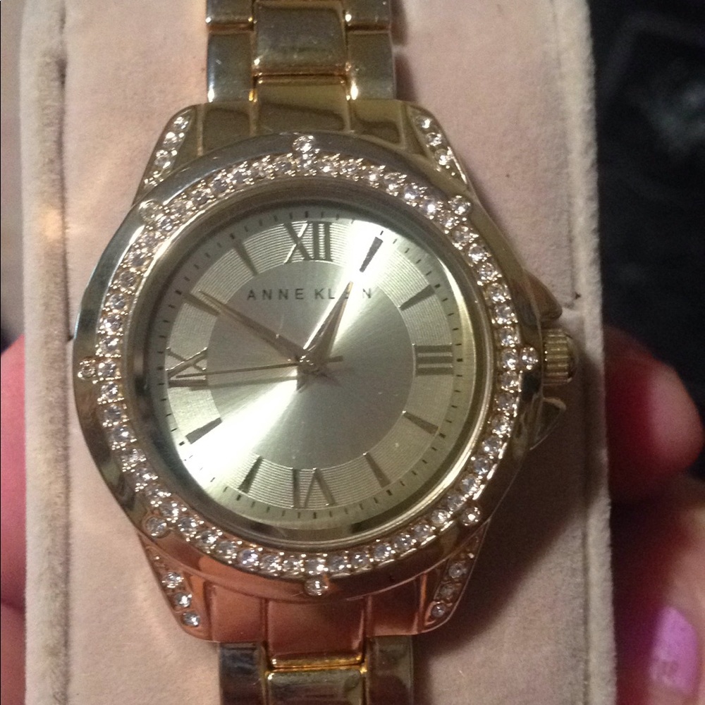 Watch - Picture 2 of 2